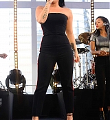 02.jpg