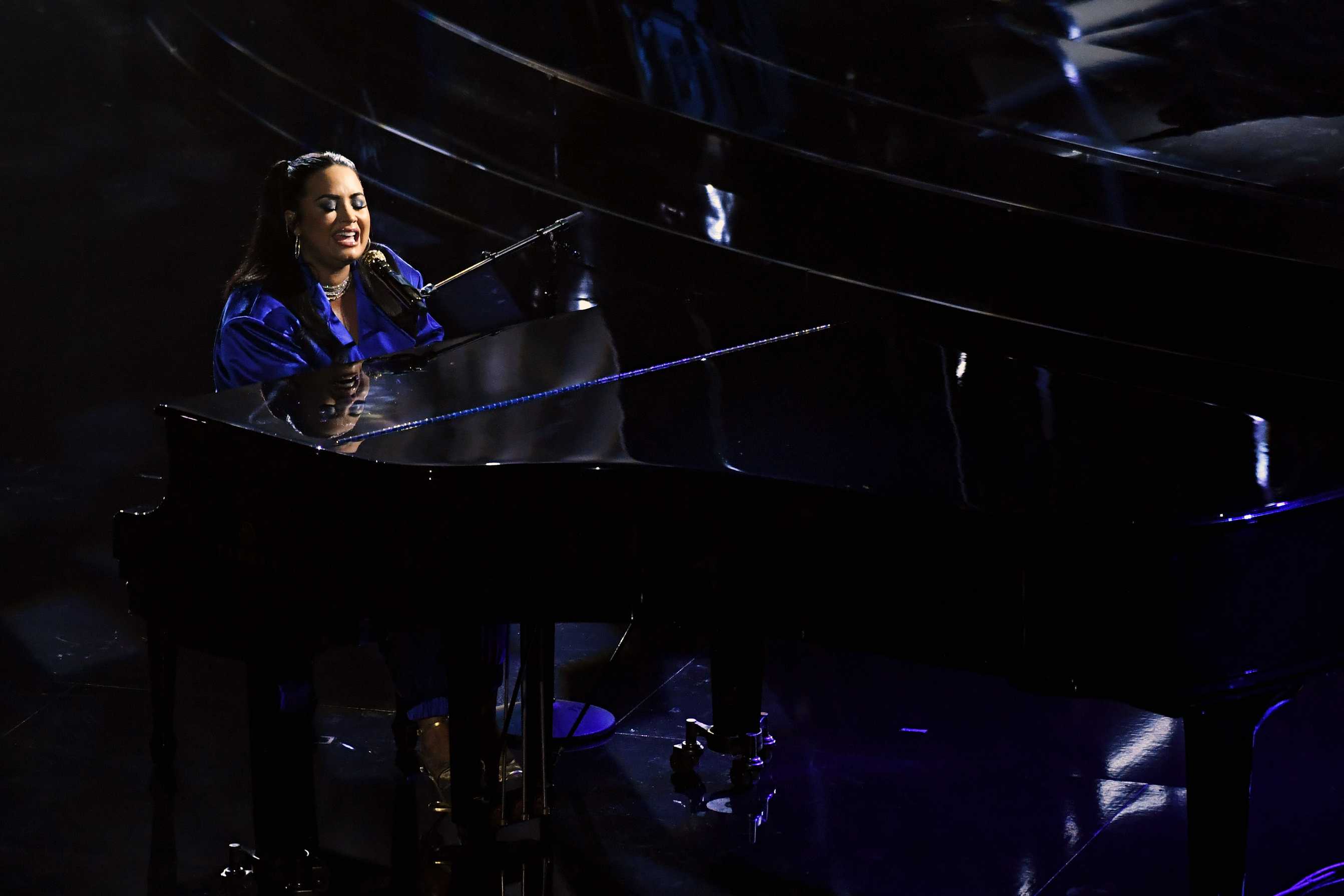 2020_Billboard_Music_Awards_-_October_15-05.jpg 2020_Billboard_Music_Awards_-_October_15-05.jpg