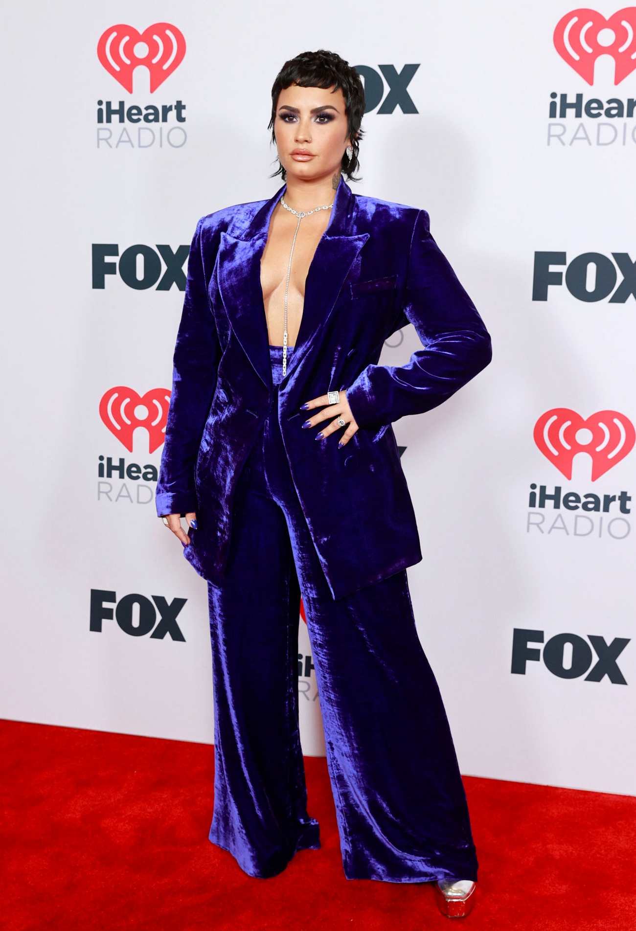 2021_iHeartRadio_Music_Awards_04.jpg