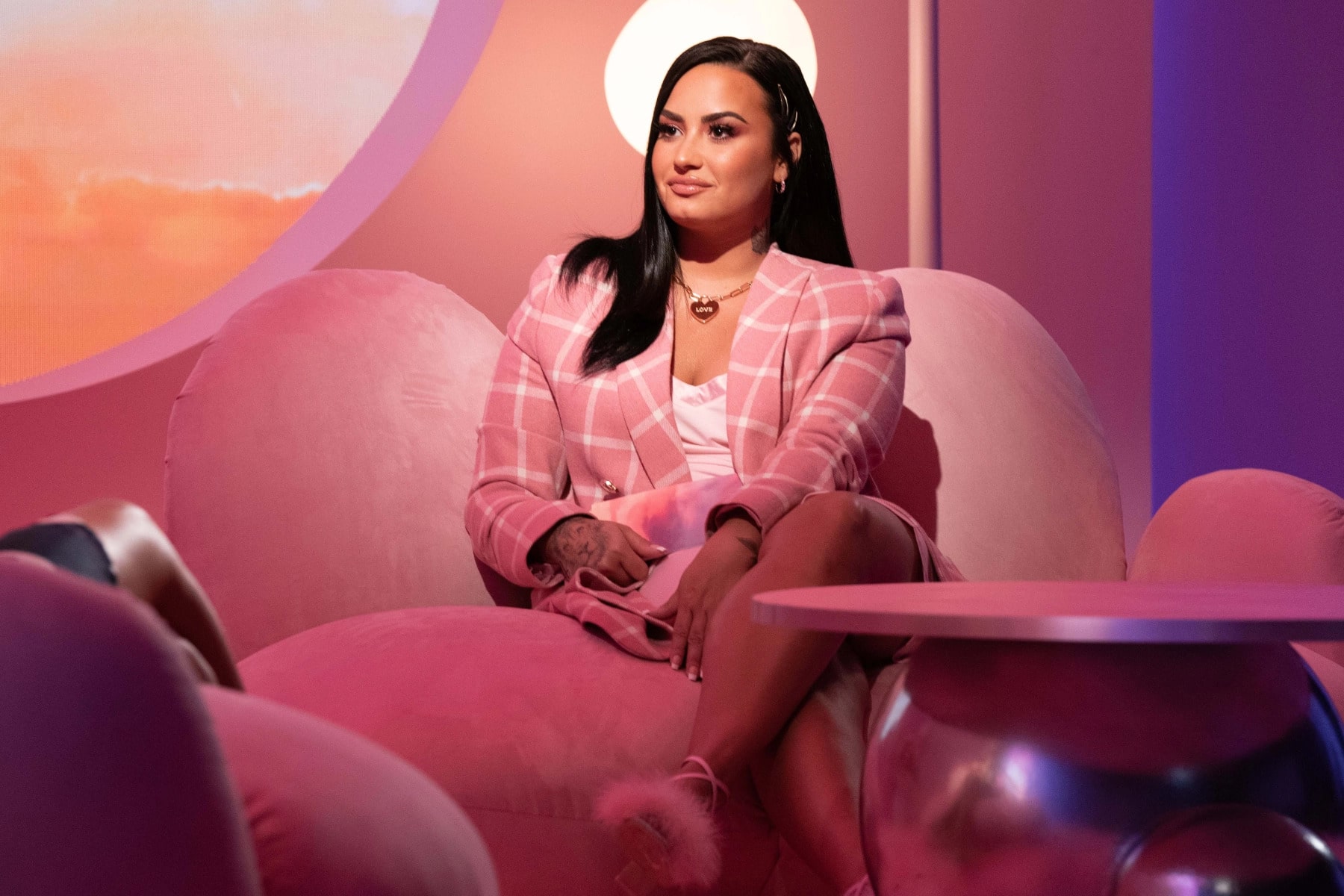 230093155_roku-originals_the-demi-lovato-show-jpg.jpg