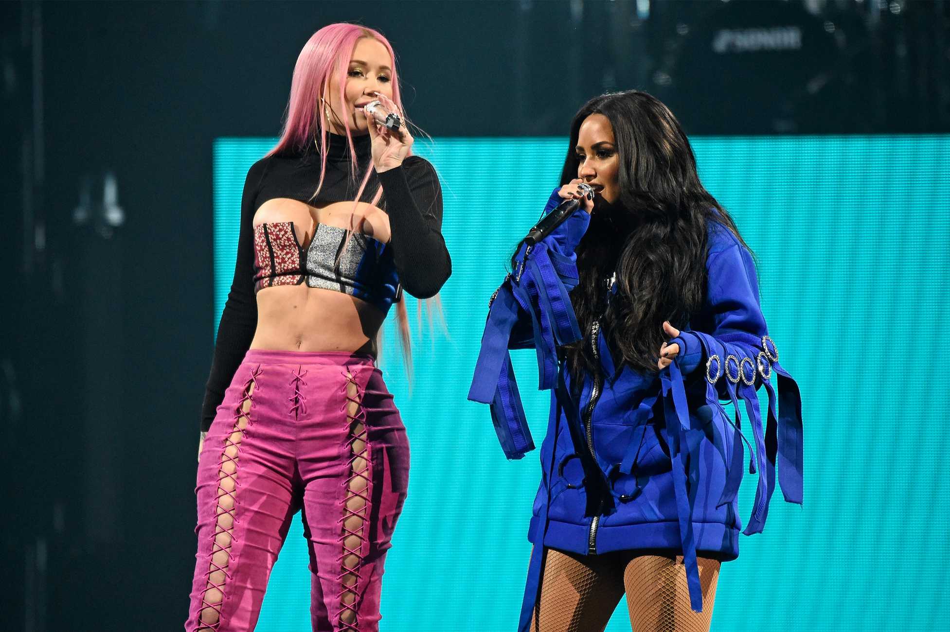 Demi_Lovato_-_Tell_Me_You_Love_Me_Tour_at_the_Barclay_Center_in_NYC_-_March_162C_2018-14.jpg