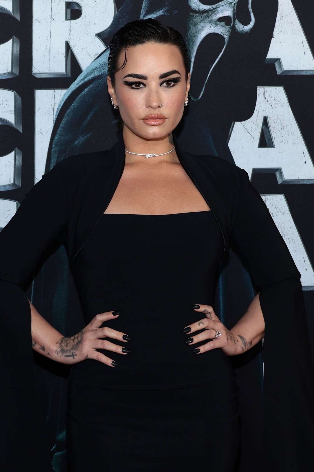 Demi_Lovato_-_premiere_of_Scream_VI_at_AMC_Lincoln_Square2C_New_York_City_-_March_62C_202303.jpg
