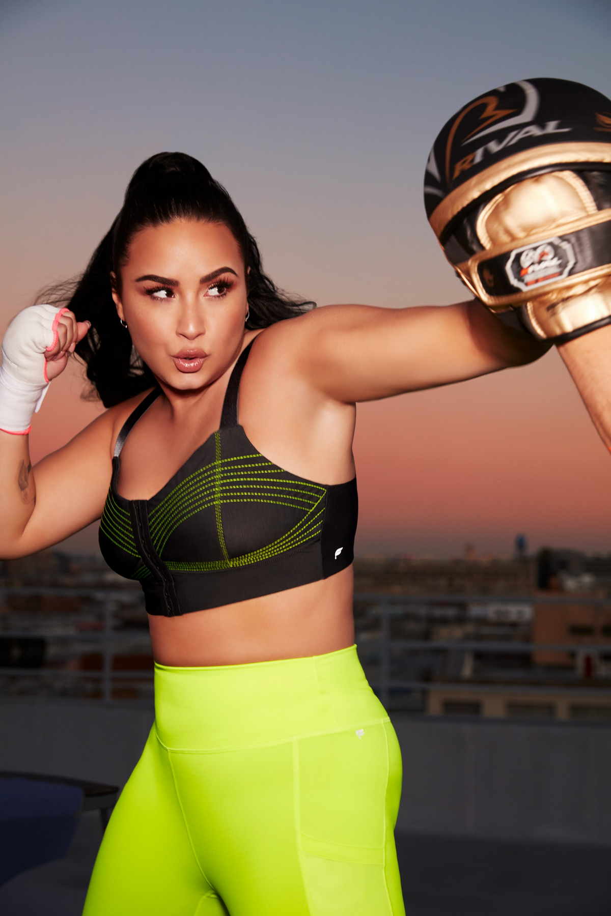 Fabletics_line_SpringSummer_20209.jpg