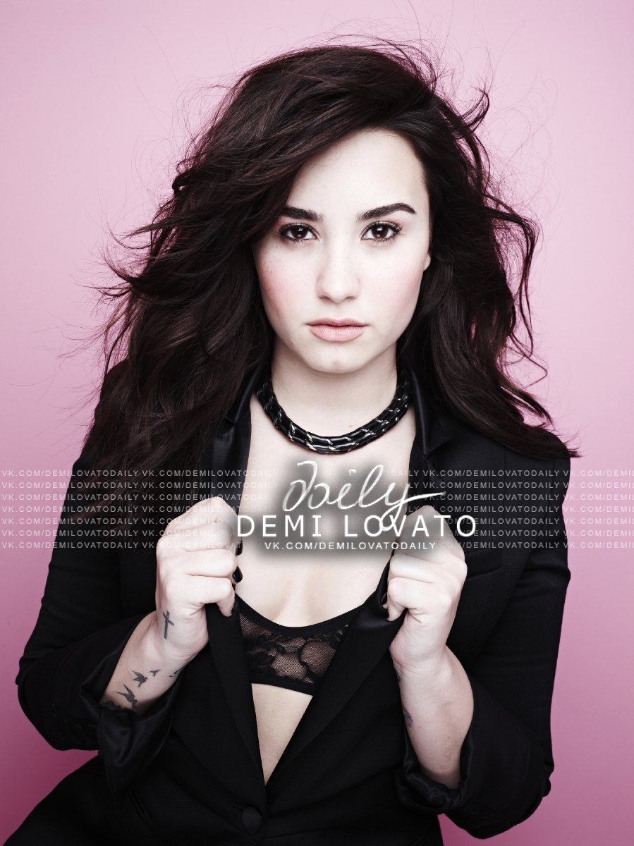 Girlfriend_Magazine-114.jpg