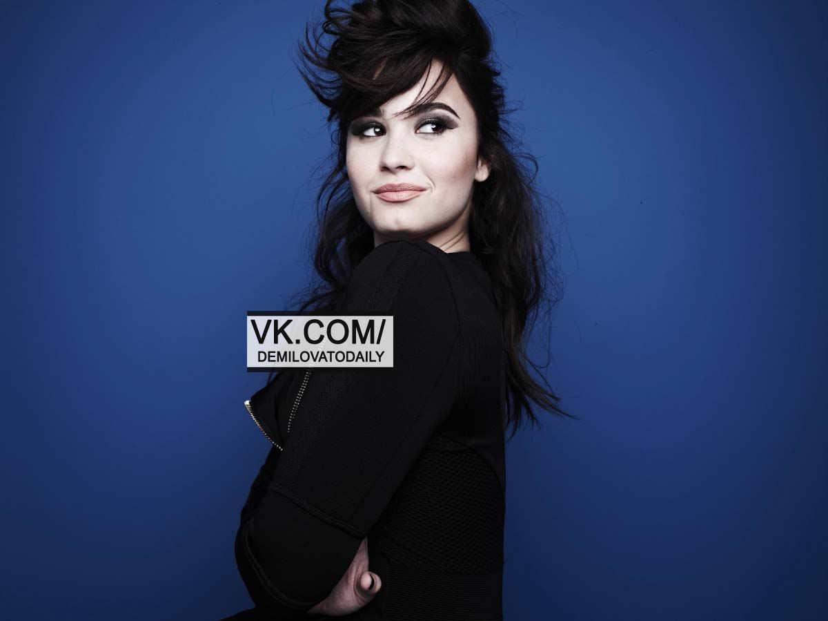 Girlfriend_Magazine-58.jpg