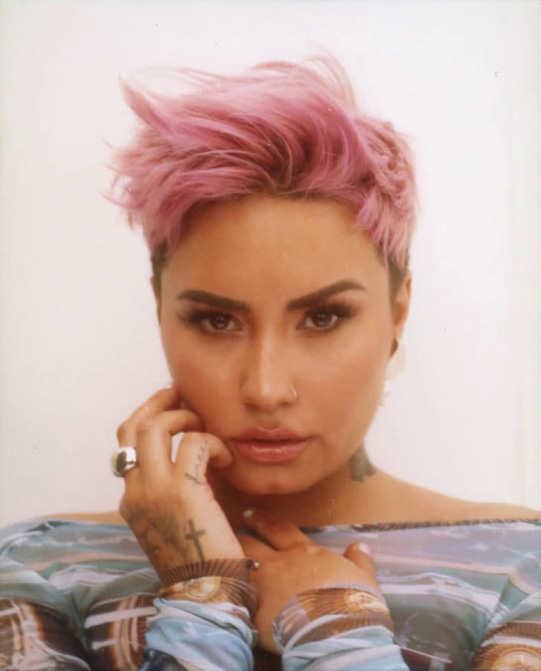 Glamour_2021_13.jpg