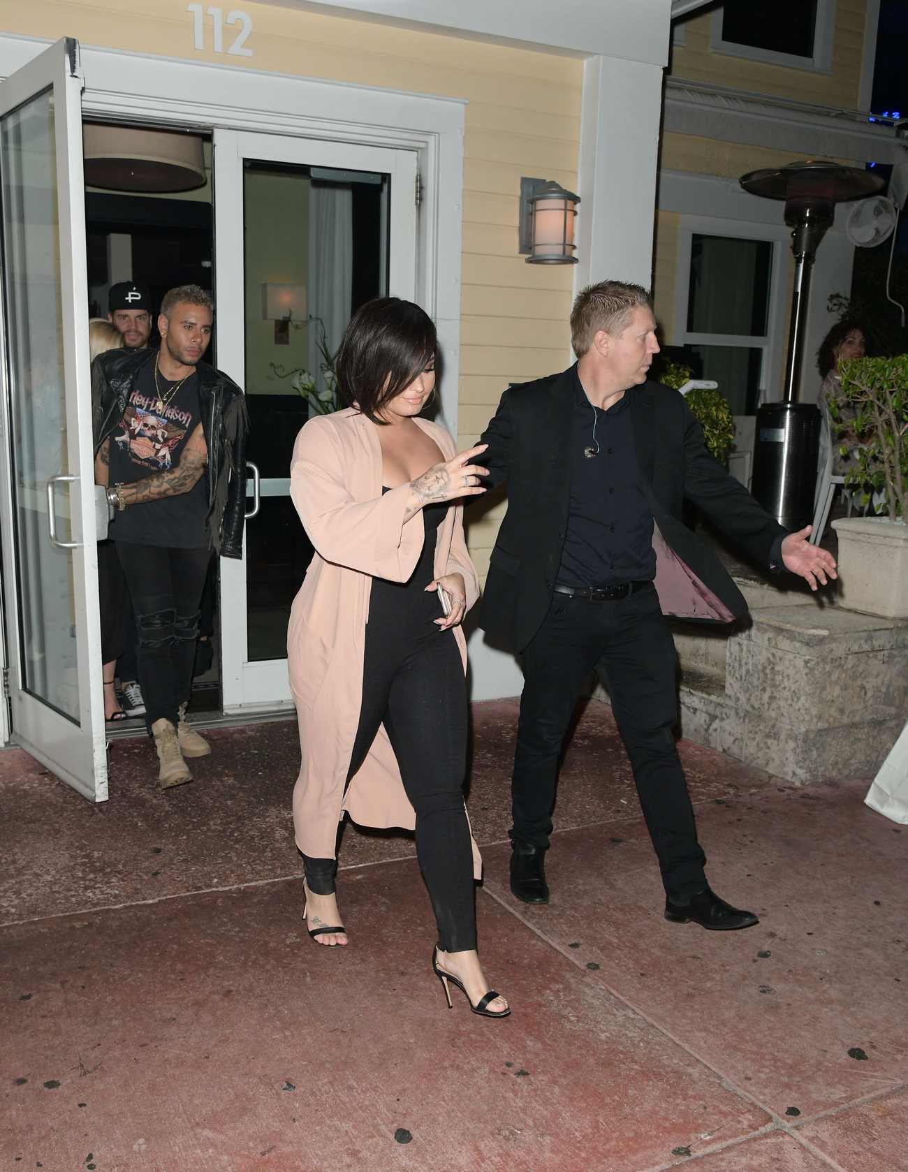Leaving_Prime_112_Restaurant_in_Miami2C_FL_-_March_2900003.jpg