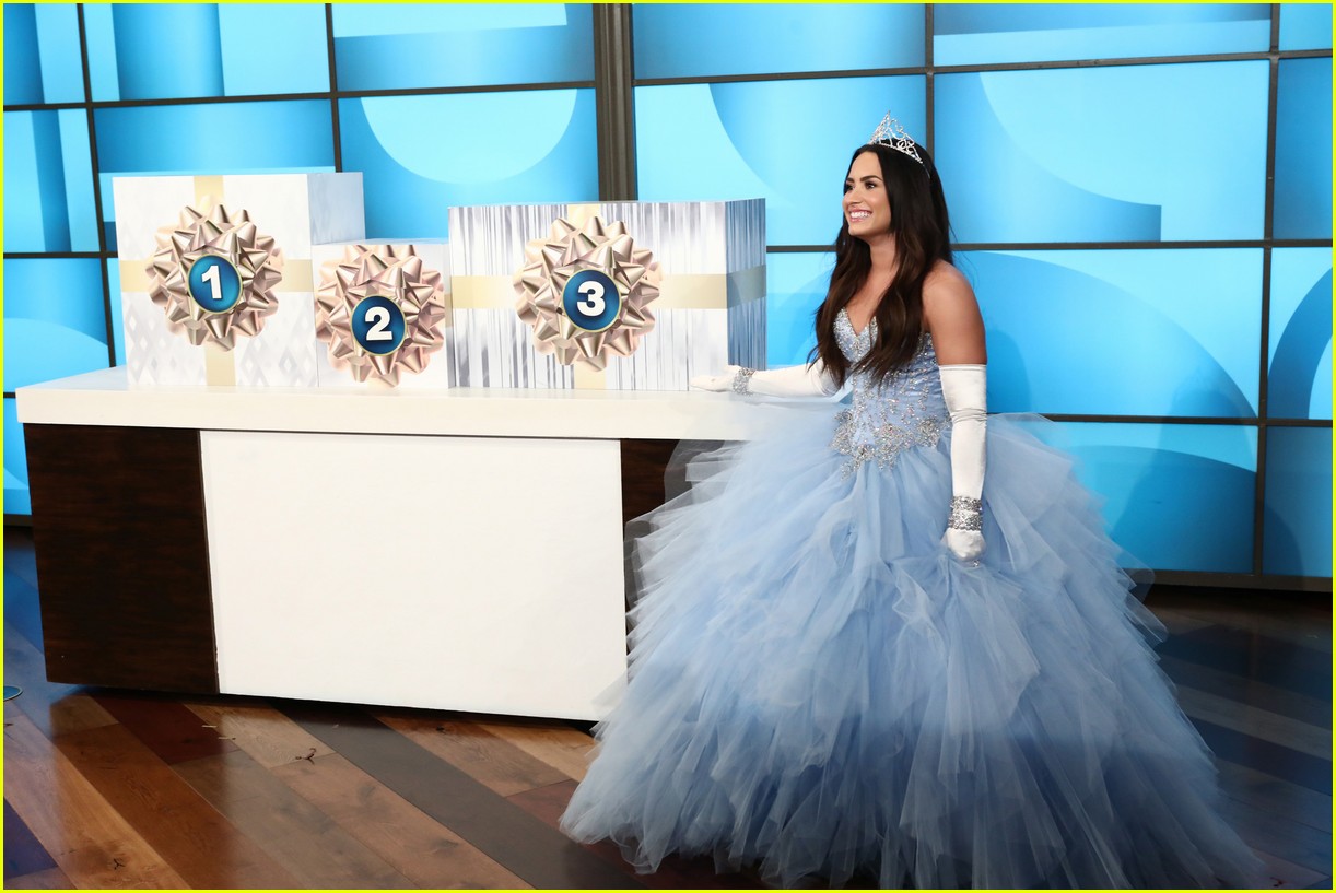 The_Ellen_DeGeneres_Show_-_October_30-02.JPG