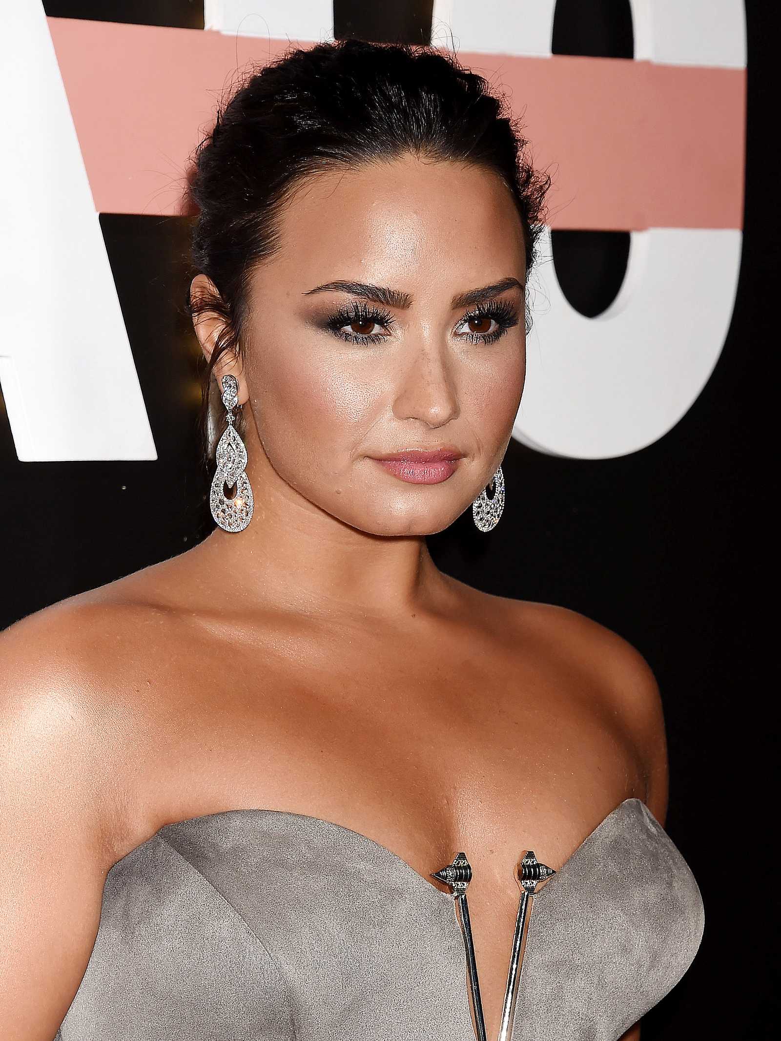 YouTube_s__Demi_Lovato_Simply_Complicated__Premiere_-_October_11-41.jpg