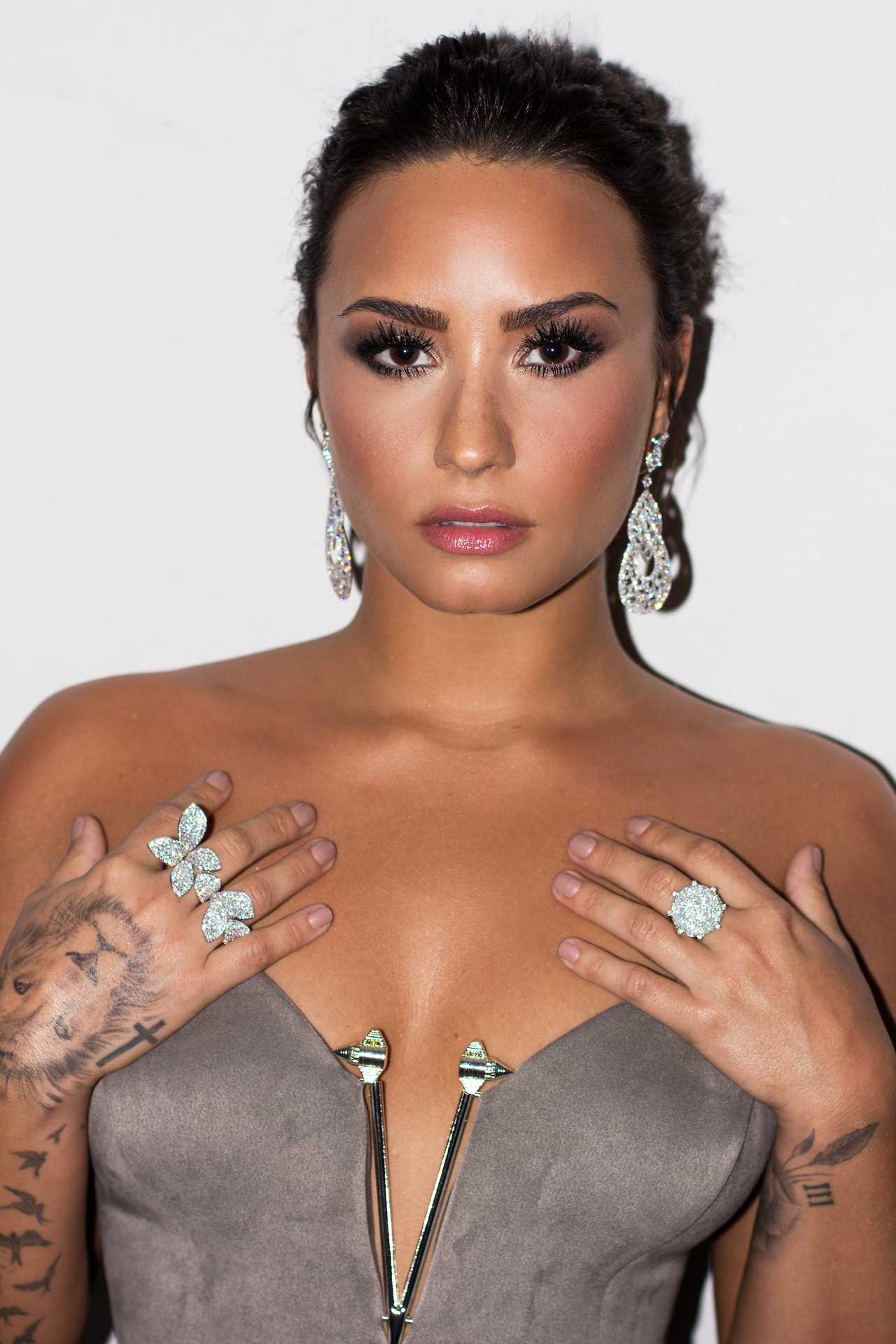 YouTube_s__Demi_Lovato_Simply_Complicated__Premiere_06.jpg
