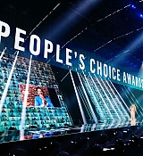 2020_E21_People_s_Choice_Awards_Show_-_November_15-06.jpg