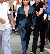 Demi_Lovato_-_Leaving_Z100_Radio_Station_Studios_in_NYC_on_August_17-04.jpg