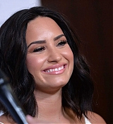 Demi_Lovato_-_Open_Mind_Gala_in_Los_Angeles_on_March_22-12.jpg