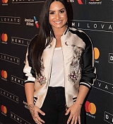 Demi_Lovato_-_Performs_exclusively_for_American_Airlines_AAdvantage_Masterc_28329.jpg