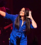 Demi_Lovato_-_Performs_exclusively_for_American_Airlines_AAdvantage_Masterc_28729.jpg