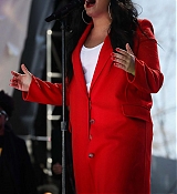 Demi_Lovato_-__March_For_Our_Lives__in_Washington2C_DC_on_March_24-03.jpg