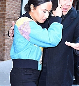 Demi_Lovato_-_is_seen_in_New_York_City_on_March_21-04.jpg