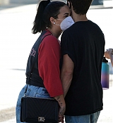 Demi_Lovato___Max_Ehrich_-_Out_shopping_on_Rodeo_Drive_in_Beverly_Hills2C_California__07272020-10.jpg