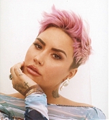 Glamour_2021_08.jpg