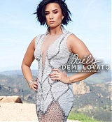 Latina-01.jpg