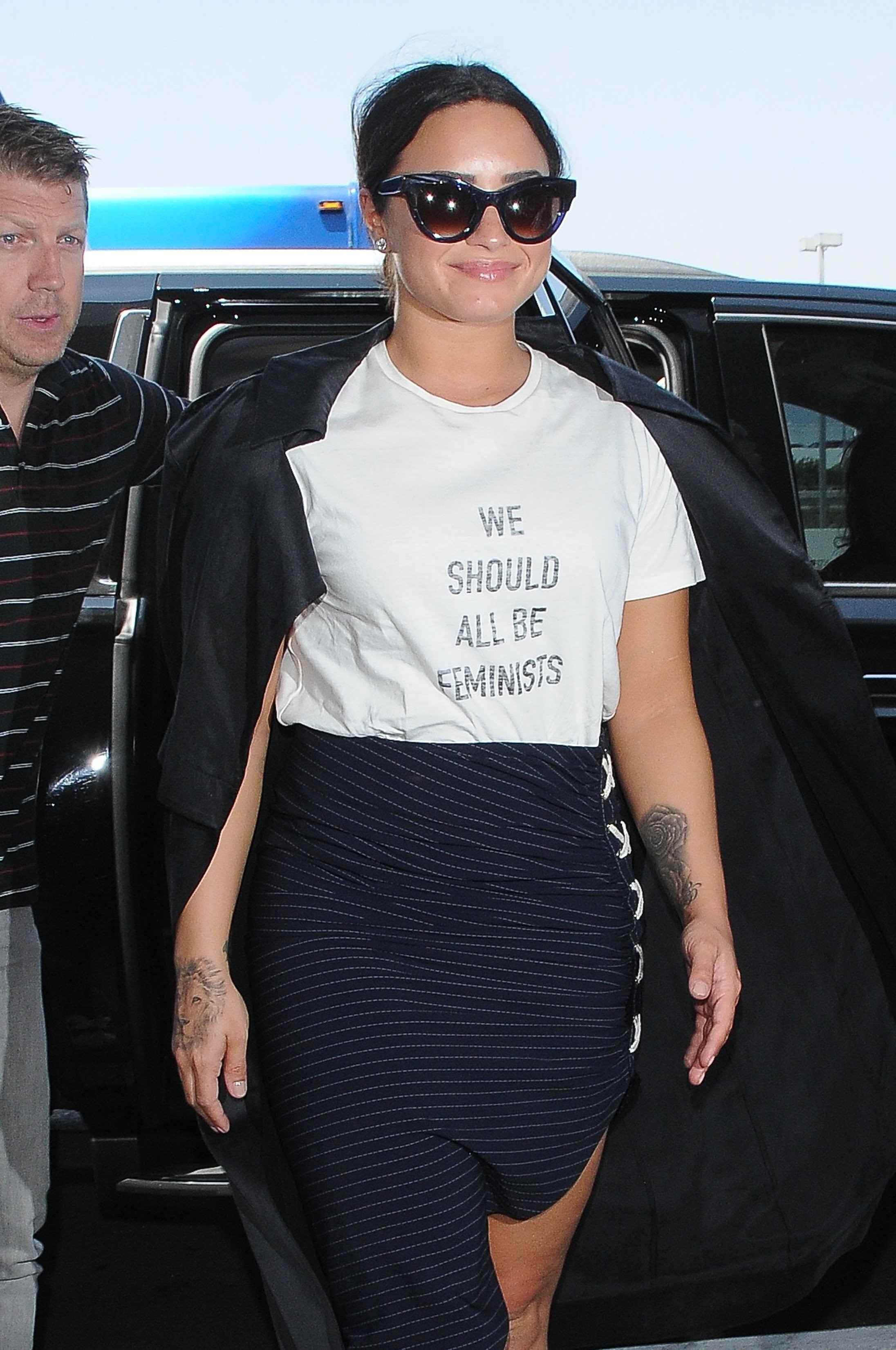 Arriving_at_LAX_Airport_-_June_30-03.jpg