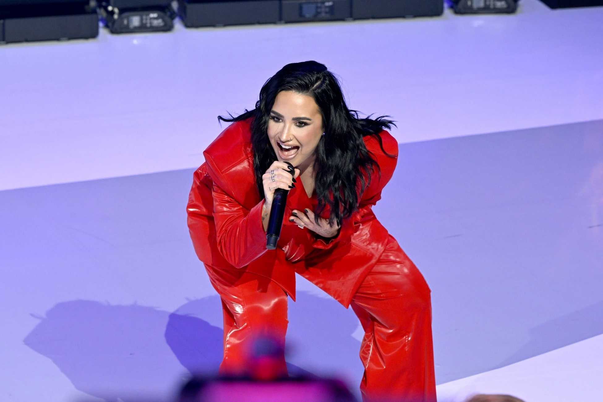 Performing_2024_American_Heart_Association27s_Go_Red_for_Women_Fashion_Show_and_Concert_in_New_York2C_01312024_04.jpg