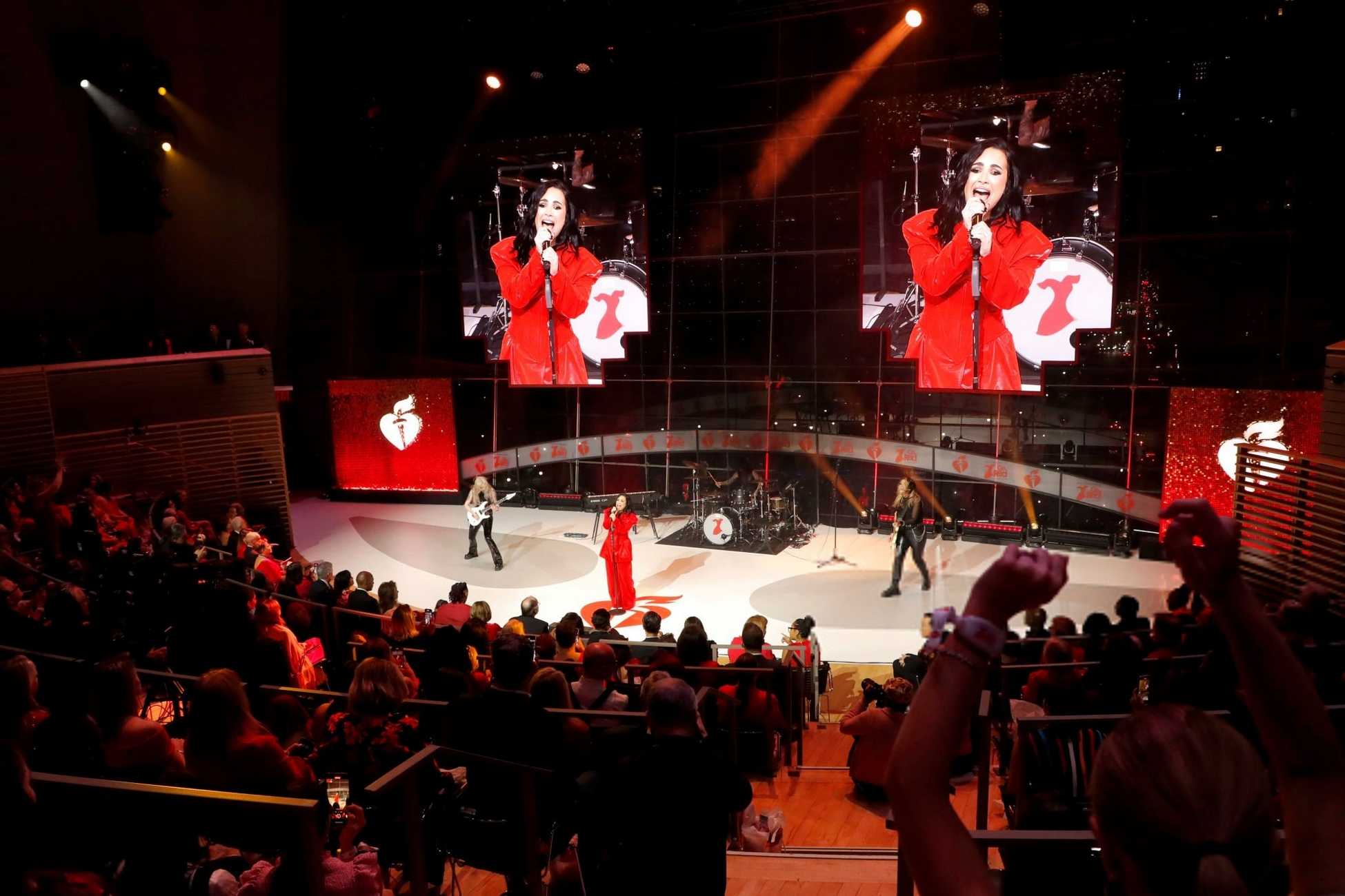 Performing_2024_American_Heart_Association27s_Go_Red_for_Women_Fashion_Show_and_Concert_in_New_York2C_01312024_21.jpg