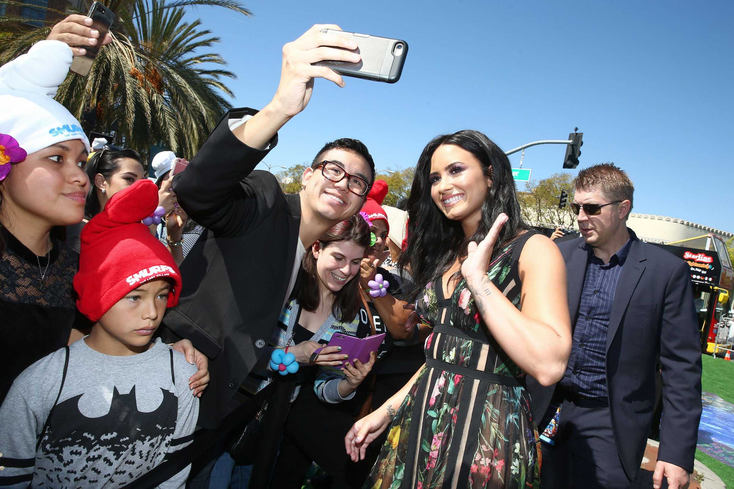 Smurfs_The_Lost_Village_World_Premiere_-_April_1-35.jpg