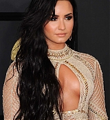 Demi_Lovato_-_The_59th_GRAMMY_Awards_at_STAPLES_Center_in_Los_Angeles-21.jpg