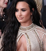 Demi_Lovato_-_The_59th_GRAMMY_Awards_at_STAPLES_Center_in_Los_Angeles-24.jpg