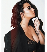 Demi_Lovato_-_Angelo_Kritikos_photoshoot_December_2019_01.jpg