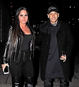 Demi_Lovato_-_Arriving_at_Wembley_Stadium_In_London2C_UK_on_November_14-06.jpg