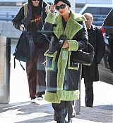 Demi_Lovato_-_is_seen_arriving_at_JFK_airport_in_New_York_City2C_0307202303.jpg