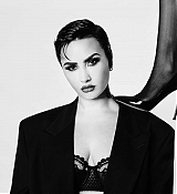 Demi_Lovato___Allie_Marie_Evans_-_Photo_Shoot_August_2021_00002.jpg